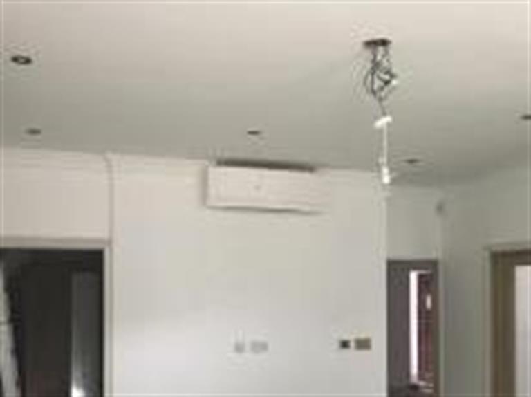 Air conditioning install in a kitchen